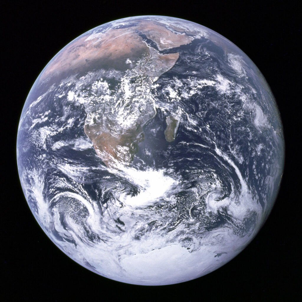 1972 bluemarble 115334main image feature 329 ys full